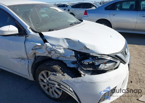 2017 Nissan Sentra S z USA, uszkodzony, nr VIN 3N1AB7APXHY346614